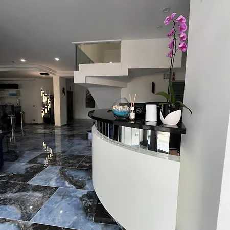 Tc Hotel *